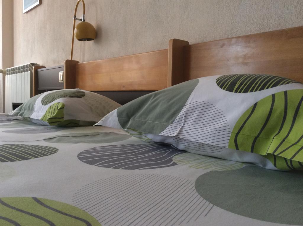 Hotel Balevurov サンダンスキ 部屋 写真